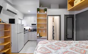 Small Fully Equipped Contemporary Studio Near Mgh